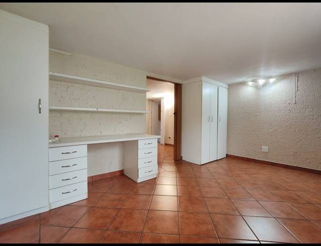4 BEDROOM TOWNHOUSE FOR SALE IN THREE RIVERS EAST